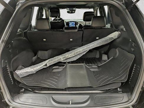 Used 2020 Jeep Grand Cherokee Limited w/ Luxury Group II image 6