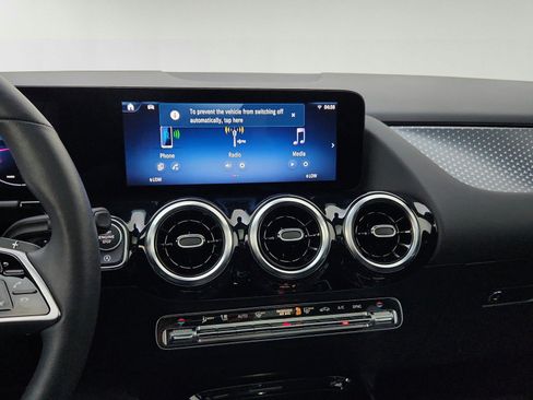 Used 2026 Mercedes-Benz GLA 250 image 23