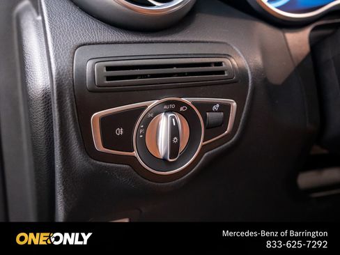 Used 2021 Mercedes-Benz GLC 300 4MATIC image 21