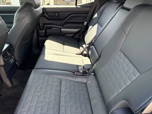 Used 2026 Toyota 4Runner TRD Off-Road Premium AWD/4WD image 29