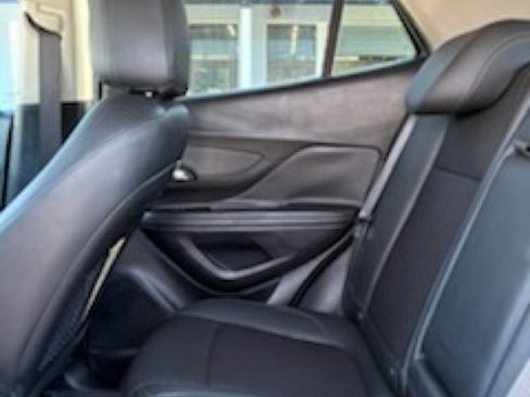 Used 2018 Buick Encore Preferred image 11