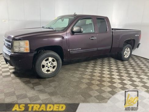 Used 2008 Chevrolet Silverado 1500 LT w/ Power Pack Plus AWD/4WD image 2