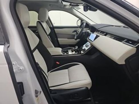 Used 2023 Land Rover Range Rover Velar R-Dynamic S image 7