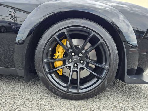 Used 2022 Dodge Challenger SRT Hellcat RWD image 9