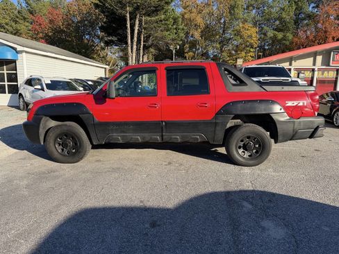 Used 2002 Chevrolet Avalanche 4x4 w/ Off-Road Suspension Pkg image 4