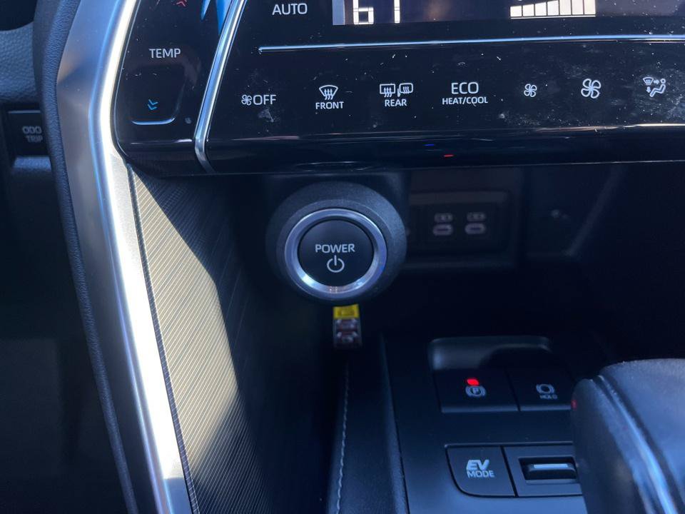 Used 2024 Toyota Venza XLE AWD/4WD image 31
