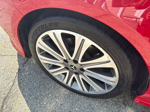 Used 2019 Mercedes-Benz CLA 250 4MATIC w/ Premium Package image 38