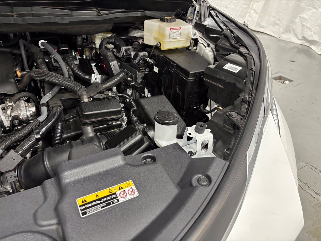 Used 2026 Toyota Sienna LE FWD image 73