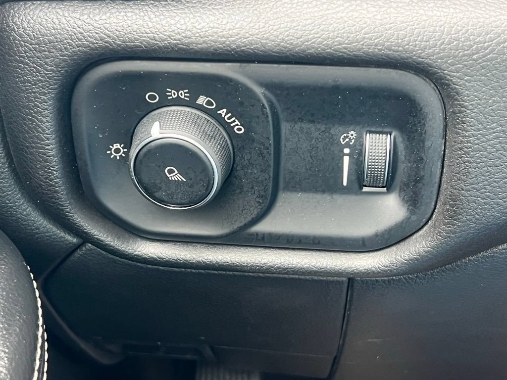 Used 2021 RAM 2500 Big Horn AWD/4WD image 32