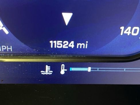 Used 2025 Chevrolet Silverado 2500 LT w/ Convenience Package image 14