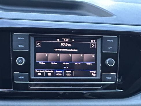 Used 2024 Volkswagen Taos S image 14