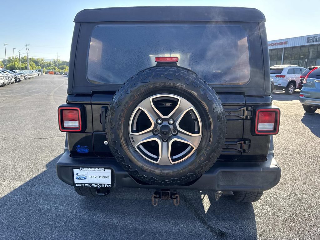Used 2018 Jeep Wrangler Unlimited Sport S AWD/4WD image 4