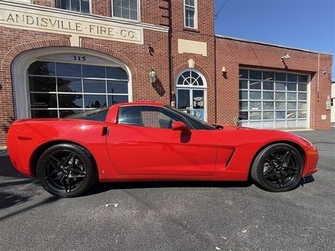 Used 2009 Chevrolet Corvette Coupe w/ Preferred Equipment Group RWD image 1