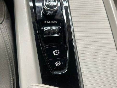 Used 2020 Volvo V60 T5 Cross Country w/ Protection Package Premier AWD/4WD image 37