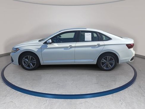 Certified 2023 Volkswagen Jetta SE FWD image 8
