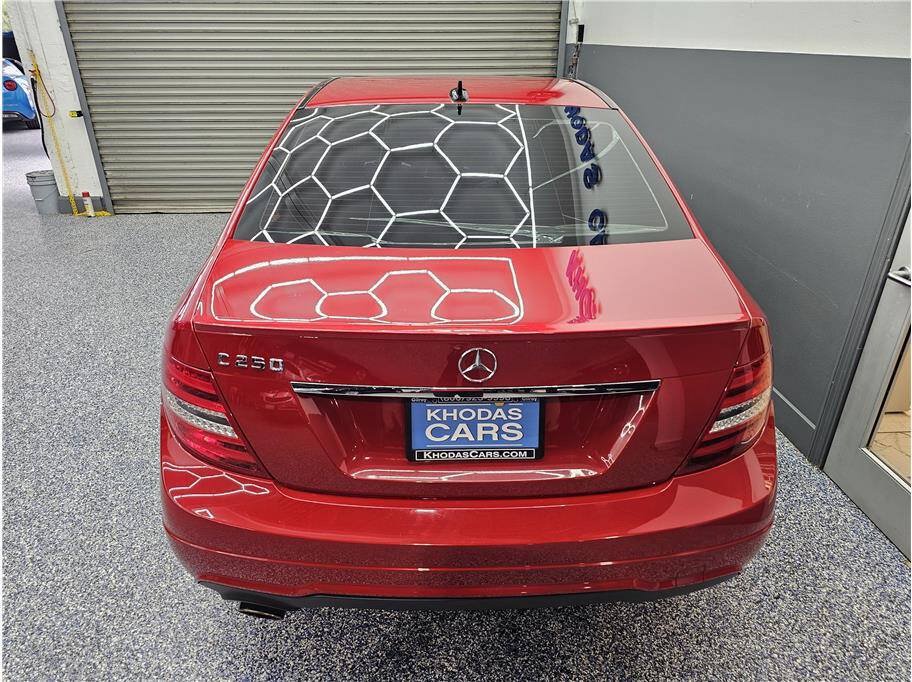 Used 2012 Mercedes-Benz C 250 Sedan image 4