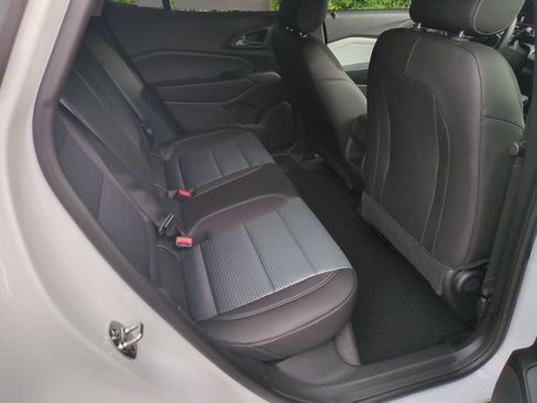 New 2026 Chevrolet Trax LT w/ Driver Confidence Package FWD image 32