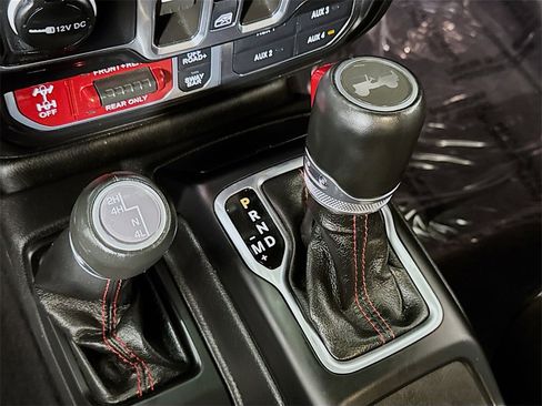 Used 2023 Jeep Wrangler Unlimited Rubicon w/ LED Lighting Group image 16