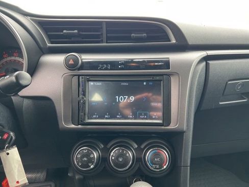 Used 2015 Scion tC image 14