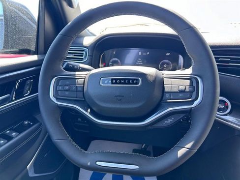 Used 2024 Jeep Wagoneer 4WD w/ Premium Group I image 16