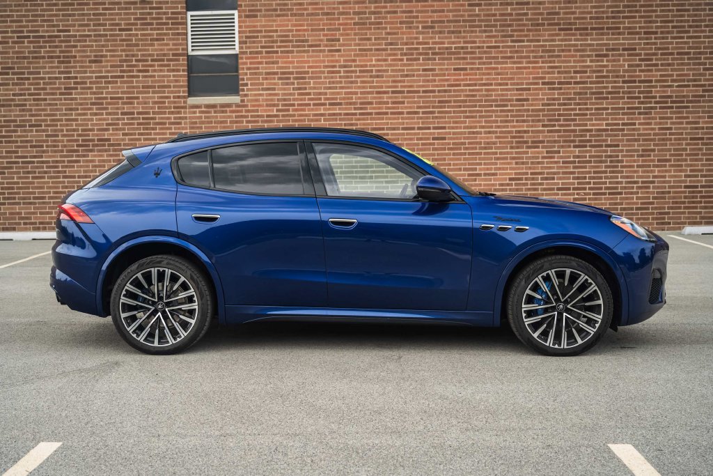 Used 2023 Maserati Grecale Modena AWD/4WD image 8