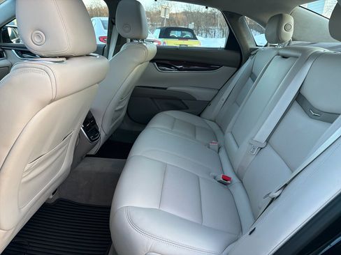 Used 2015 Cadillac XTS Platinum image 21