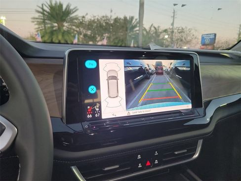 New 2026 Volkswagen Atlas SE image 11