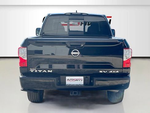Used 2024 Nissan Titan SV w/ SV Convenience Package image 6