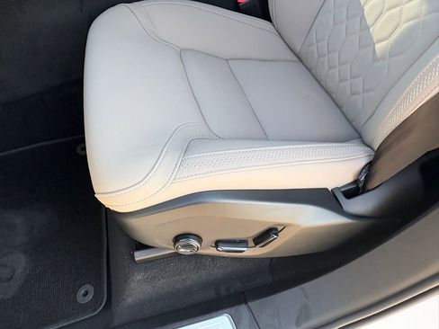 New 2026 Volvo XC90 B6 Plus w/ Protection Package Premier image 20