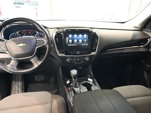 Used 2021 Chevrolet Traverse LT FWD image 13