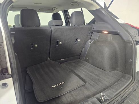 Used 2019 Nissan Kicks S w/ Exterior Package image 14