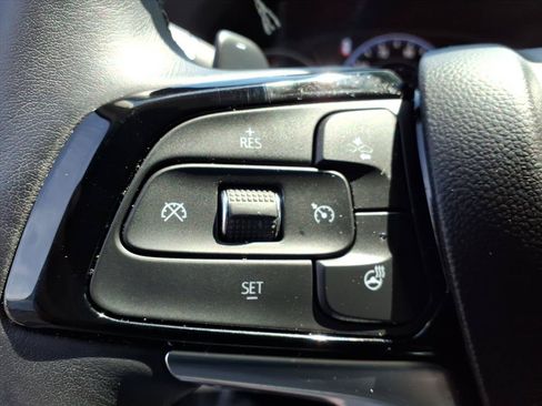Used 2024 Buick Enclave Premium AWD/4WD image 20