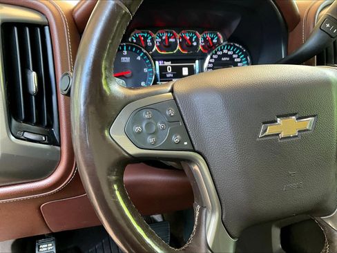 Used 2018 Chevrolet Silverado 2500 High Country AWD/4WD image 12