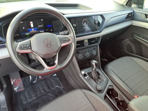 Used 2022 Volkswagen Taos SE AWD/4WD image 15