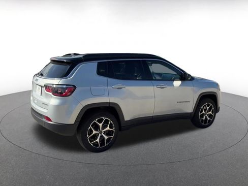 Used 2025 Jeep Compass Limited AWD/4WD image 15