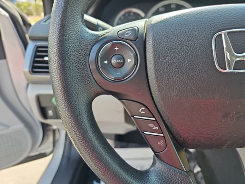 Used 2013 Honda Accord LX image 22