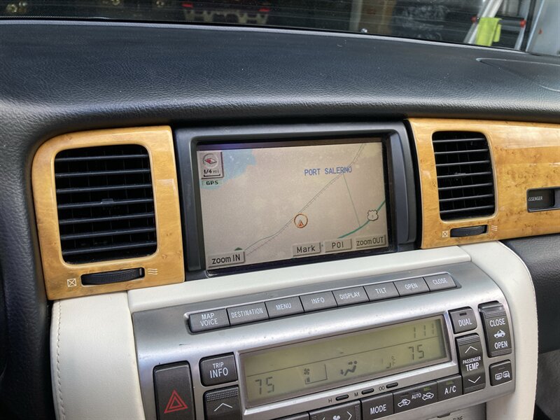 Used 2002 Lexus SC 430 Convertible RWD image 25