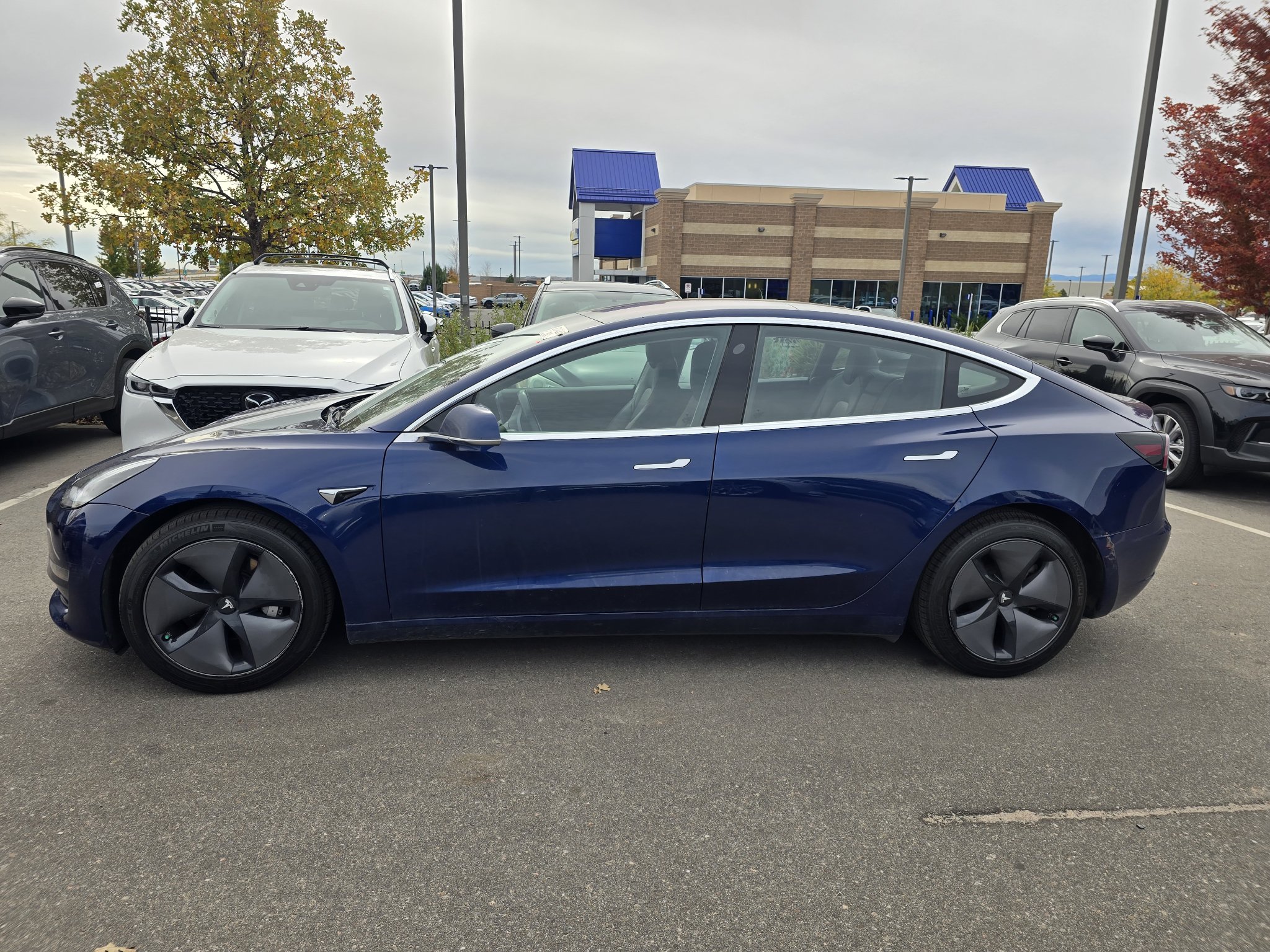 Used 2018 Tesla Model 3 Long Range AWD/4WD image 2