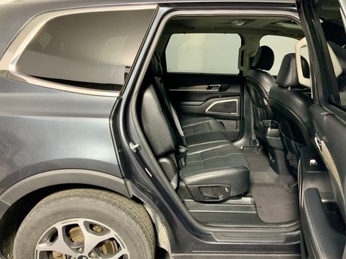 Used 2020 Kia Telluride EX image 33