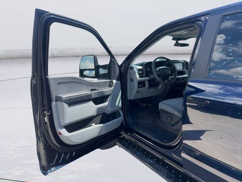 Used 2023 Ford F250 XL w/ STX Appearance Package AWD/4WD image 17