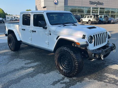 Used 2021 Jeep Gladiator Mojave AWD/4WD image 8