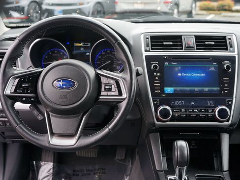 Used 2019 Subaru Outback 3.6R Limited AWD/4WD image 21