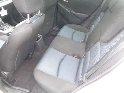 Used 2019 Toyota Yaris Sedan image 15