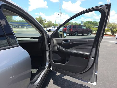 Used 2024 Ford Escape Active w/ Tech Pack #2 FWD image 11