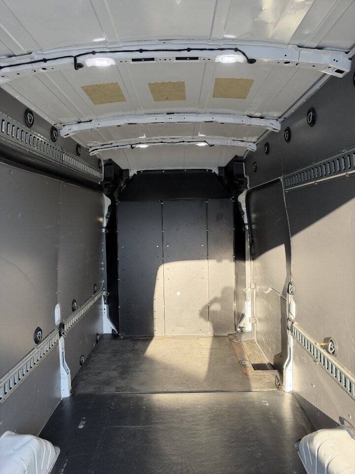 Used 2019 Ford Transit 350 148 High Roof Extended RWD image 31