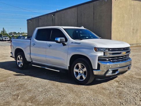 Used 2021 Chevrolet Silverado 1500 LTZ image 9