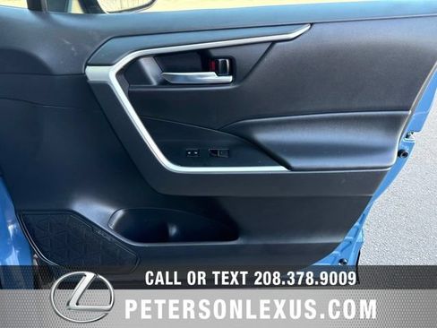 Used 2022 Toyota RAV4 SE w/ Convenience Package AWD/4WD image 12