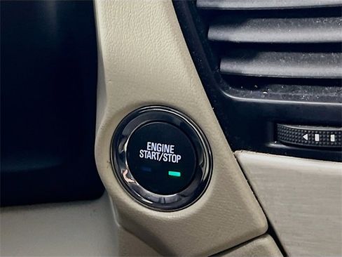 Used 2020 GMC Yukon Denali w/ Denali Ultimate Package image 15