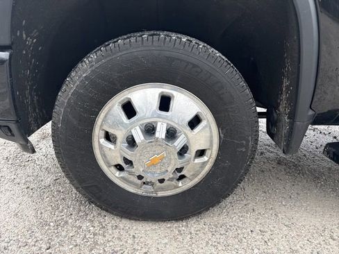 Used 2024 Chevrolet Silverado 3500 High Country w/ High Country Premium Package image 8