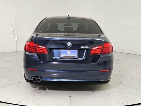 Used 2011 BMW 528i Sedan image 5